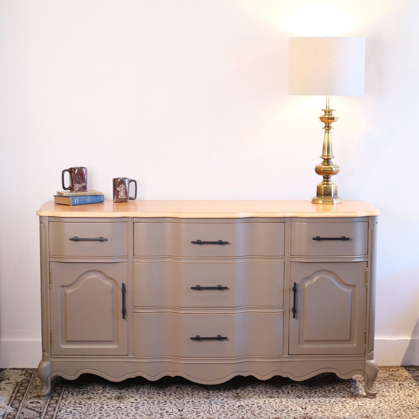 Leatherwood Bassett Server
