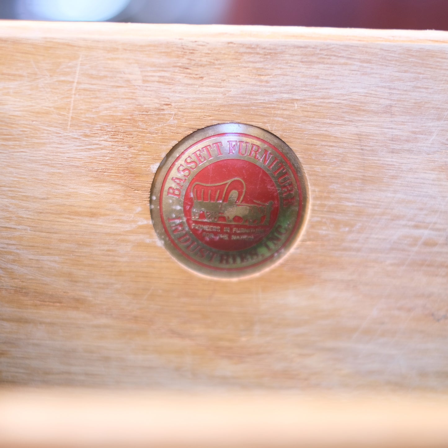 Leatherwood Bassett Server