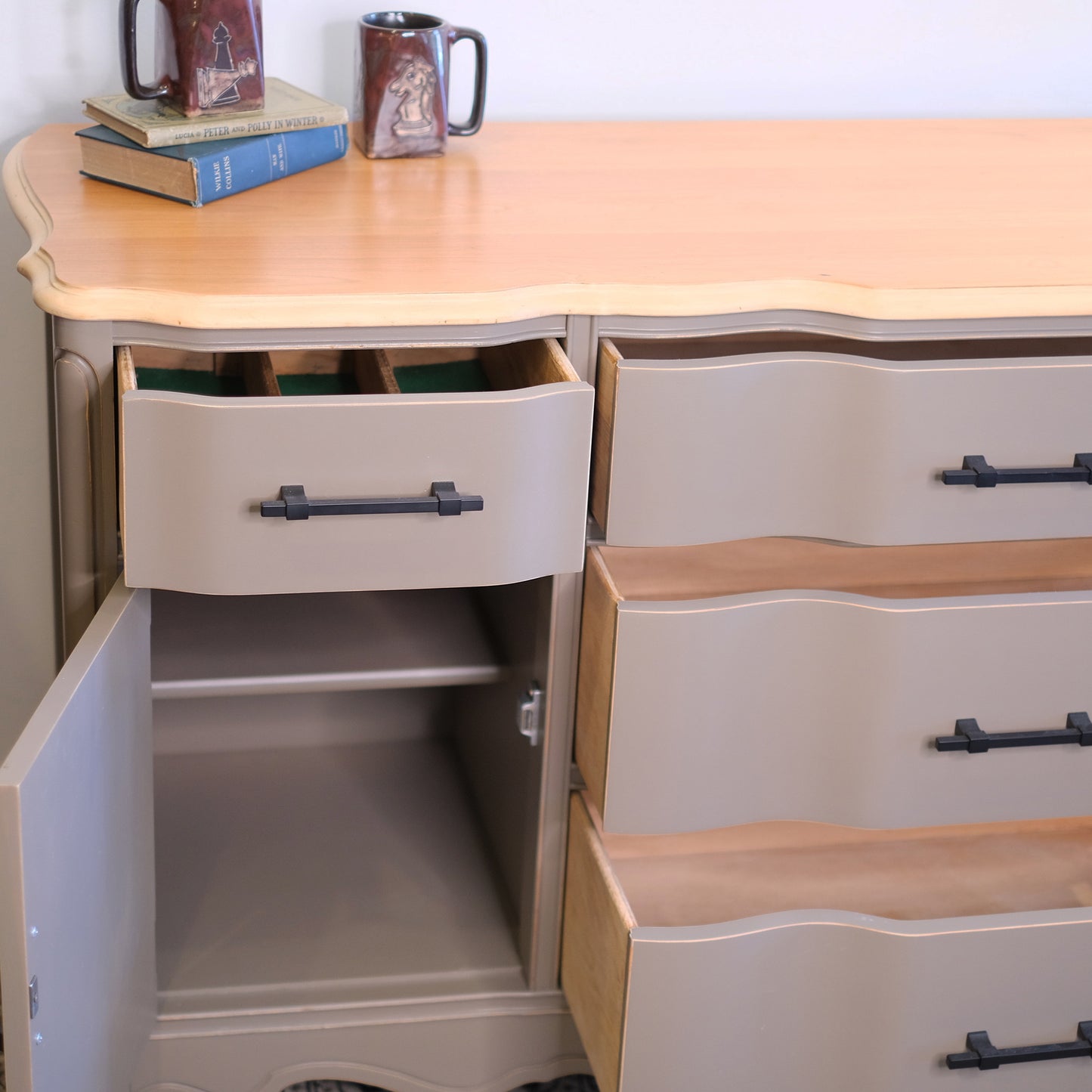 Leatherwood Bassett Server