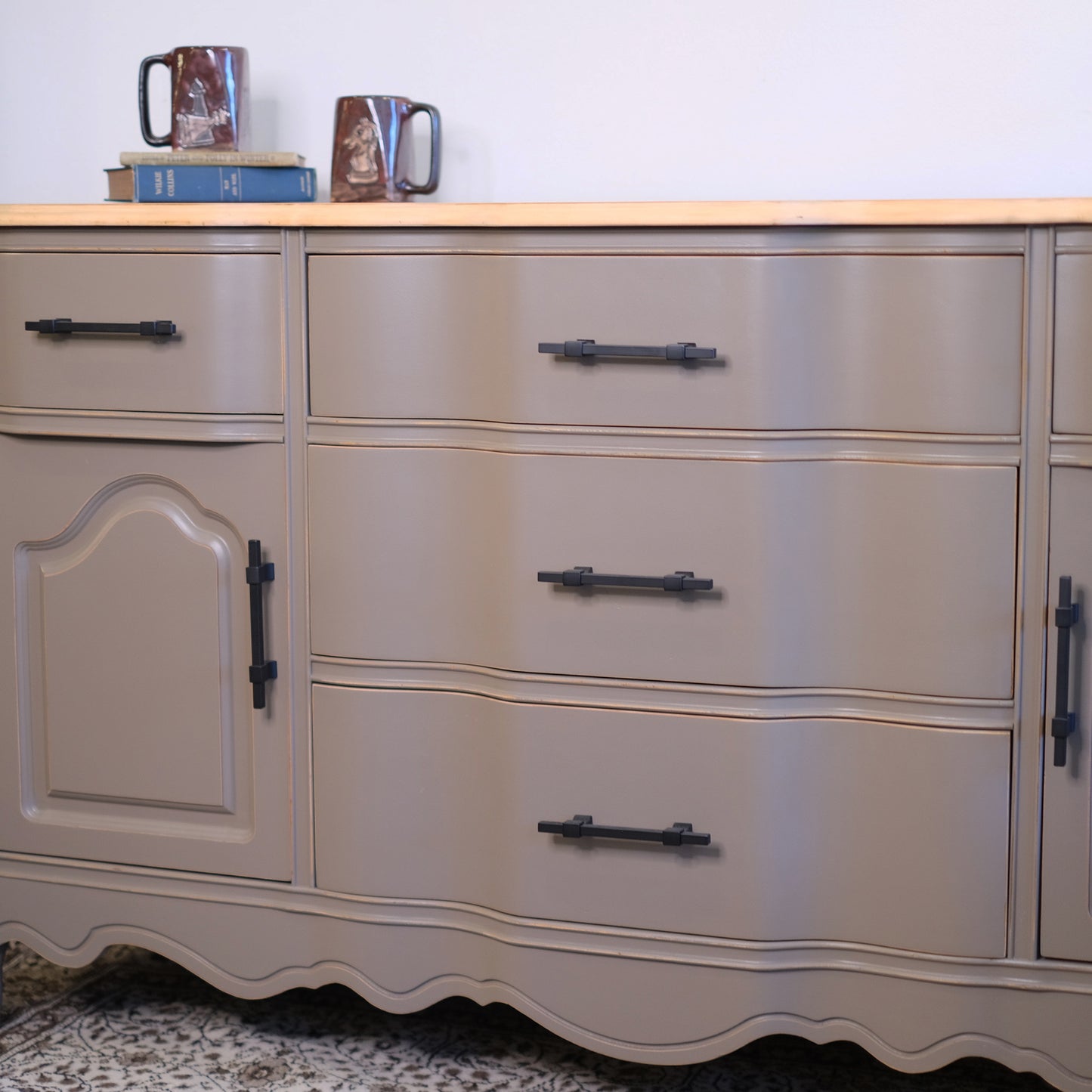 Leatherwood Bassett Server