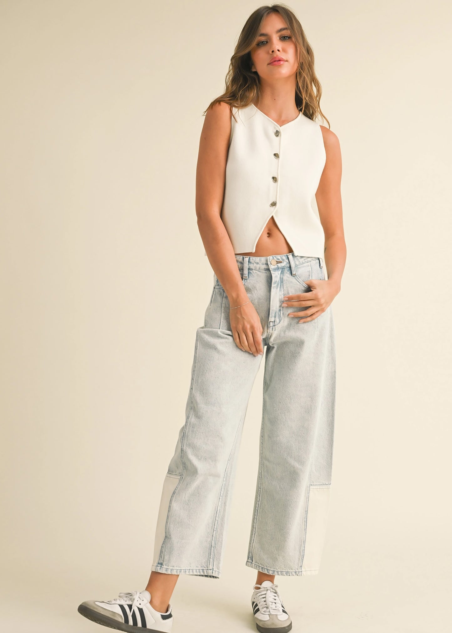 Light Panel Barrel Jeans