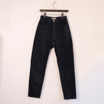 Load image into Gallery viewer, Vintage Guess Black Jeans
