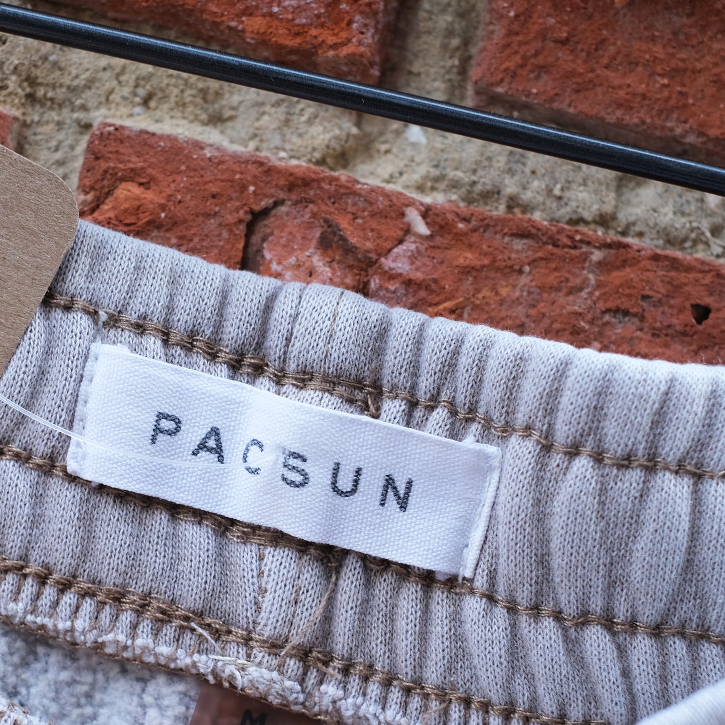 peace sign patch sweat shorts - beige M