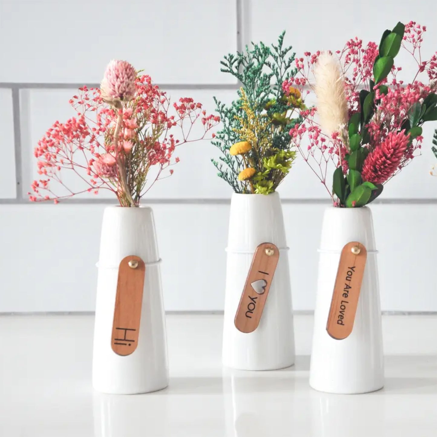 Mini Dried Floral Vase & Wood Gift Tag