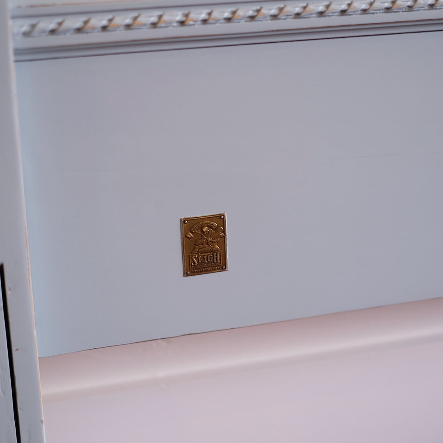 Renovation Gray Bed - Full