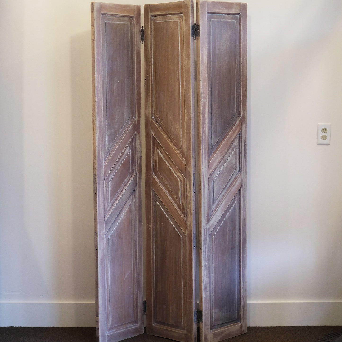 Mirrored Room Divider