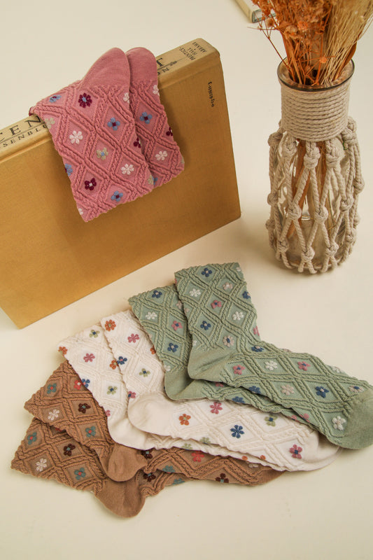 Floral Printed Textured Crew Socks