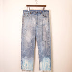 Load image into Gallery viewer, Dipped Floral Levi&#39;s
