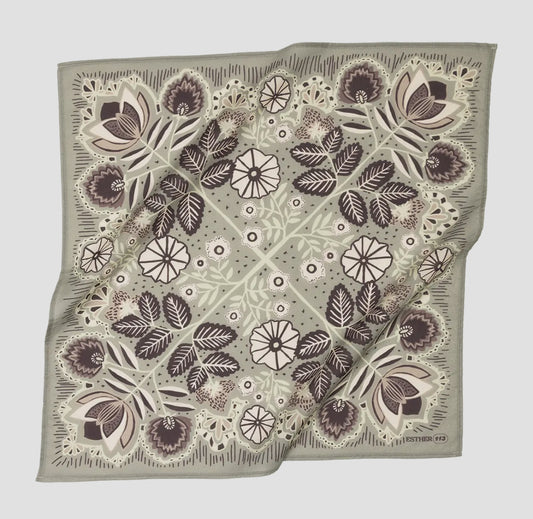 Esther Bandana