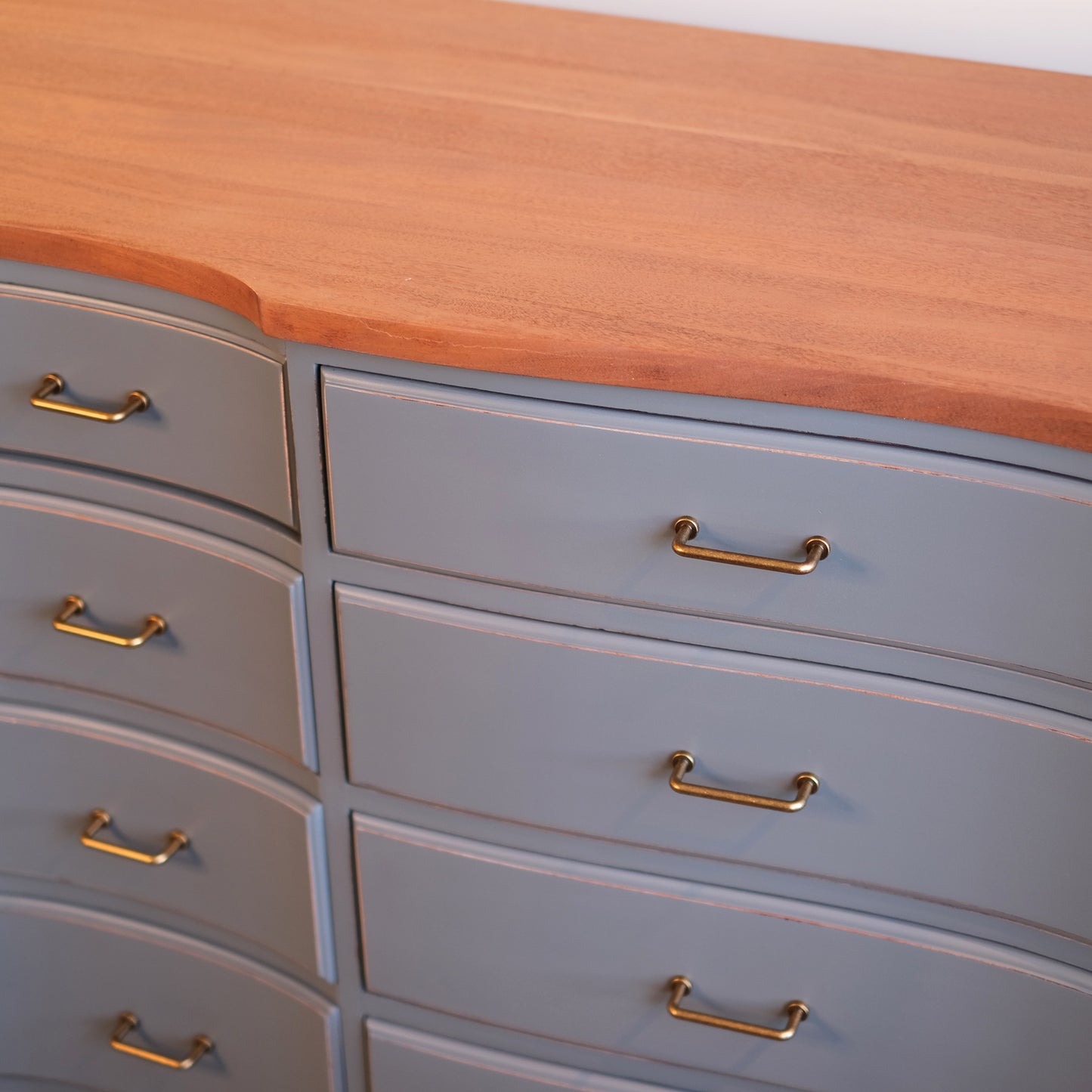 Peppercorn Mahogany Dresser