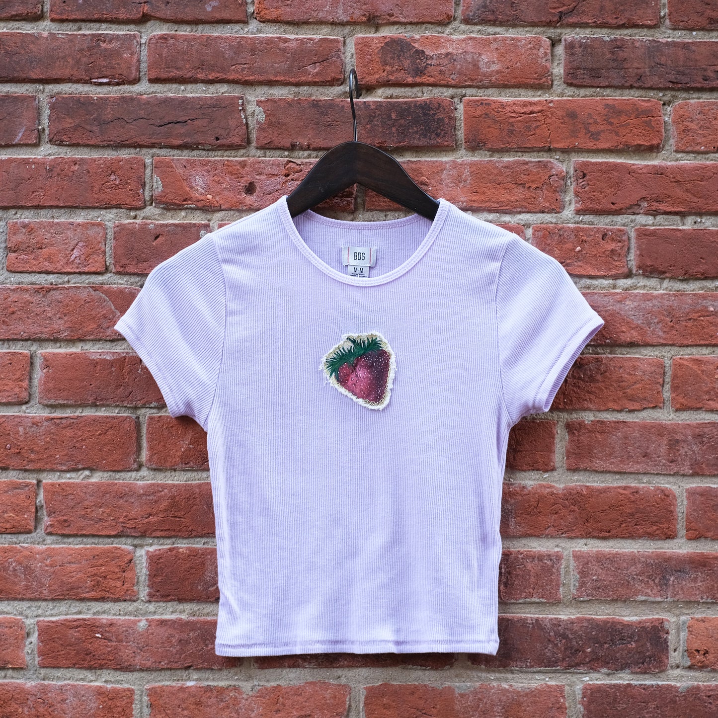 fruit patch baby t-shirt - pink strawberry M