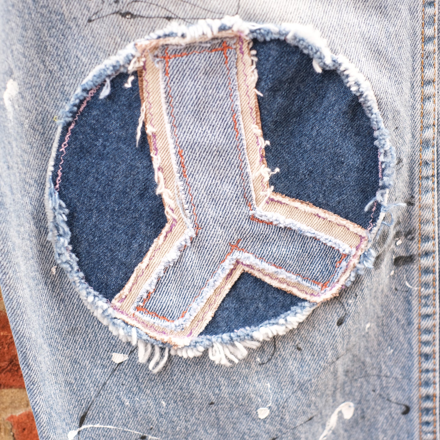 peace sign patch jeans - denim 32x30