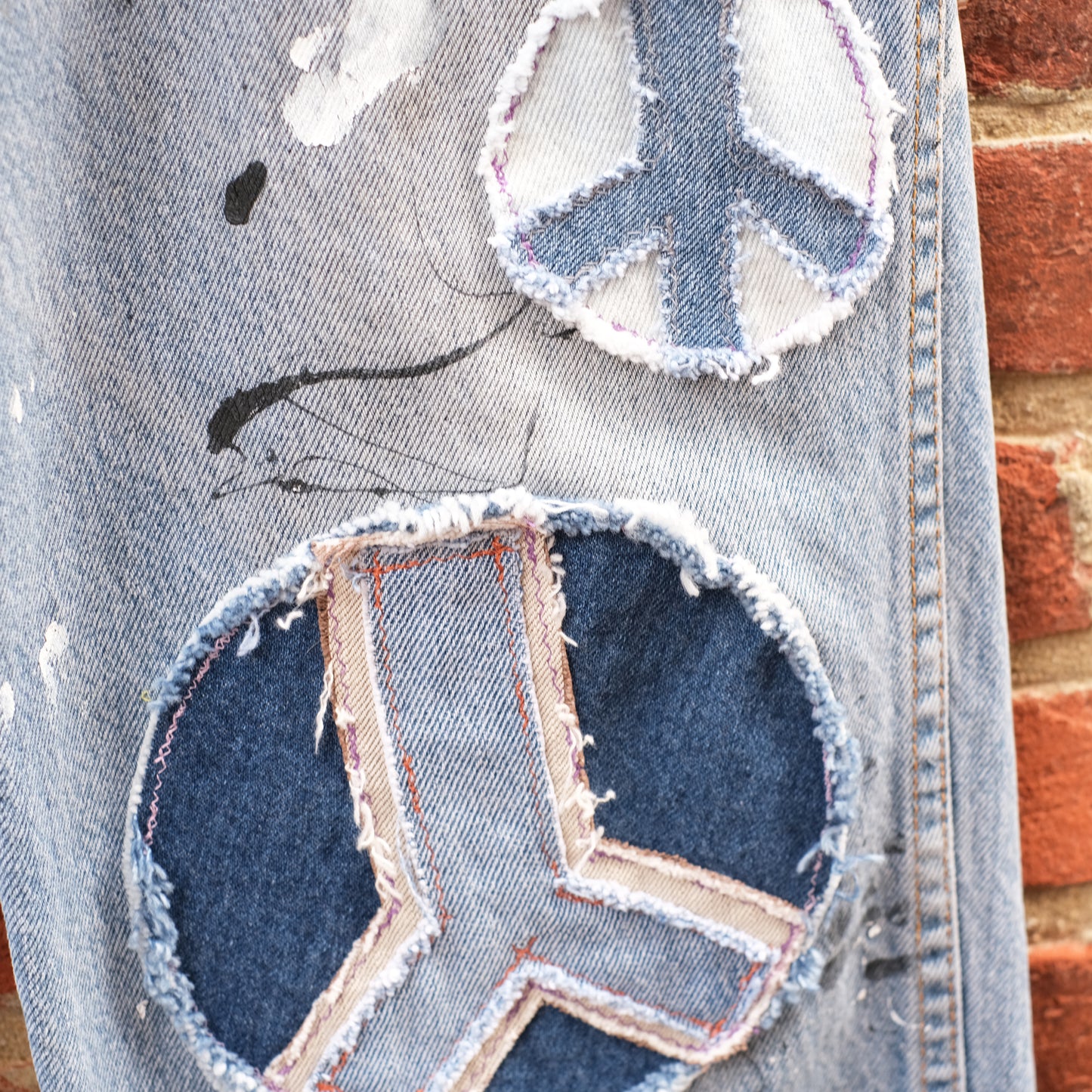 peace sign patch jeans - denim 32x30