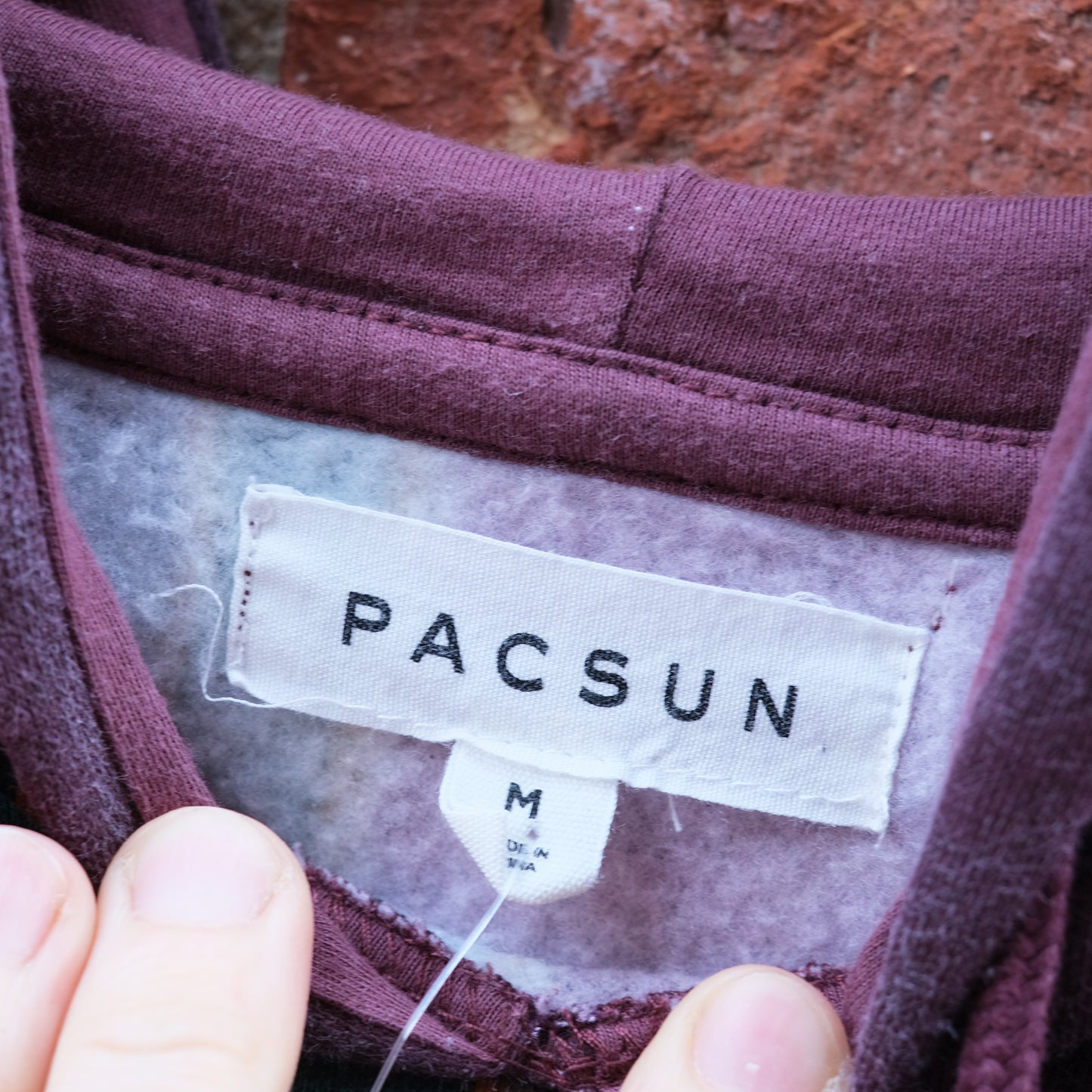 rock on hoodie- stripe burgundy M