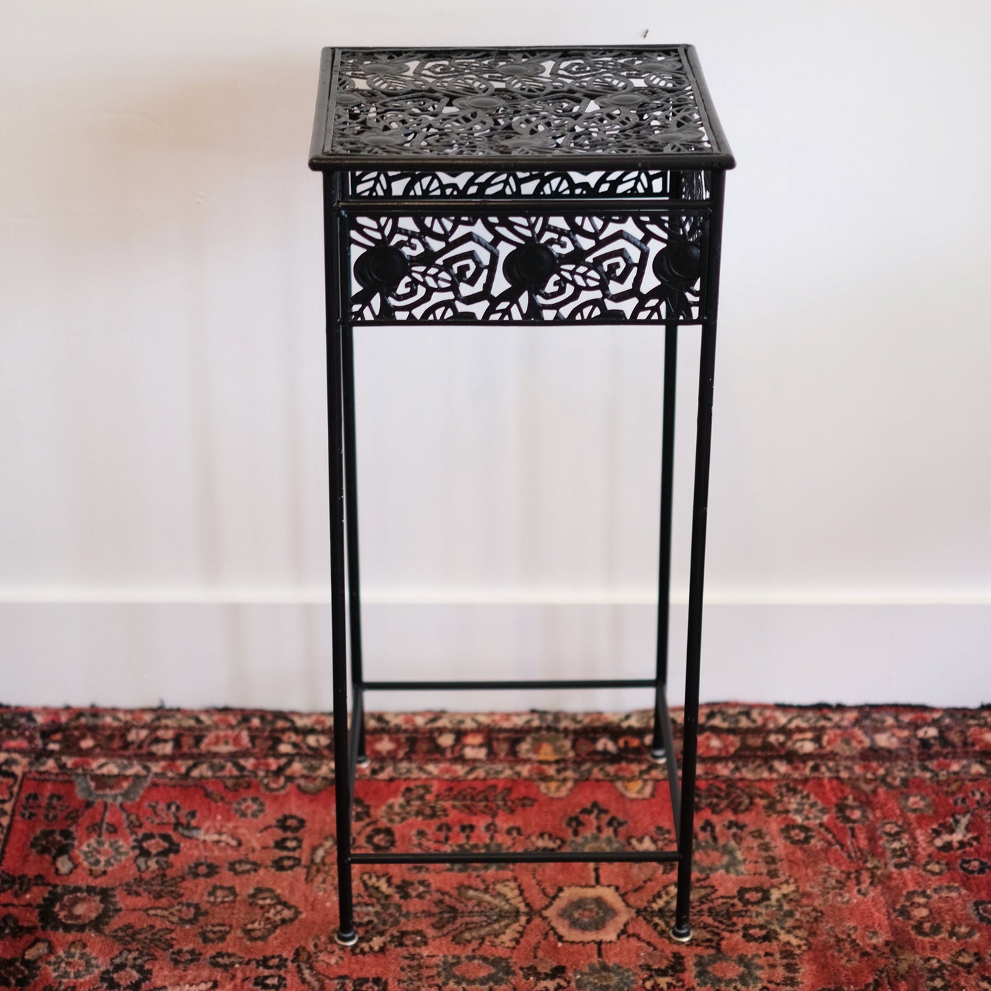 Black Metal Plant Stand