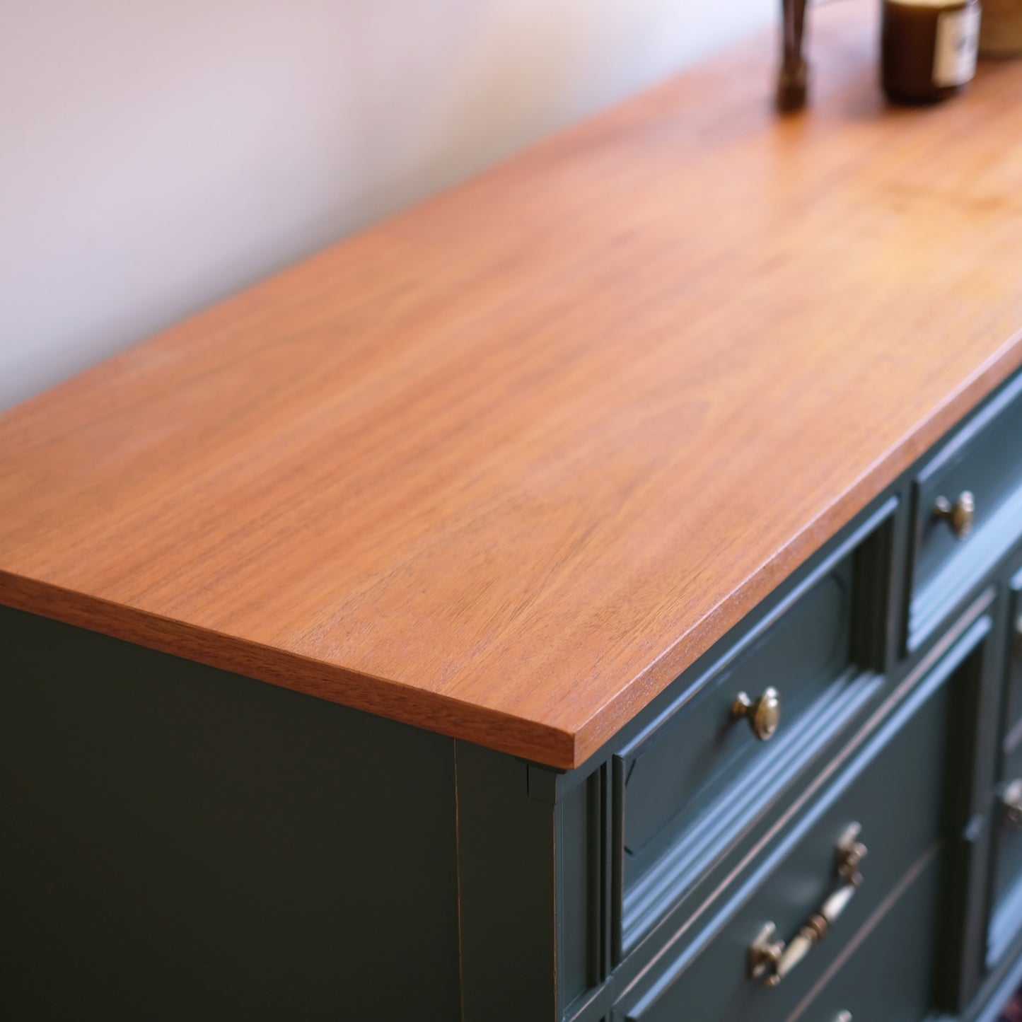 Dixie 9 Drawer Dresser in Foxtrot