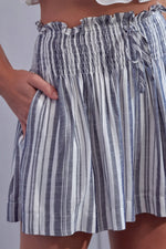 Load image into Gallery viewer, Smock Waist Stripe Shorts
